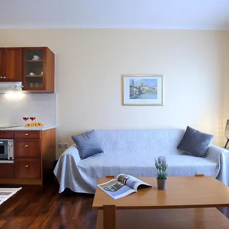 Apolpaina Villa Corina מראה חיצוני תמונה