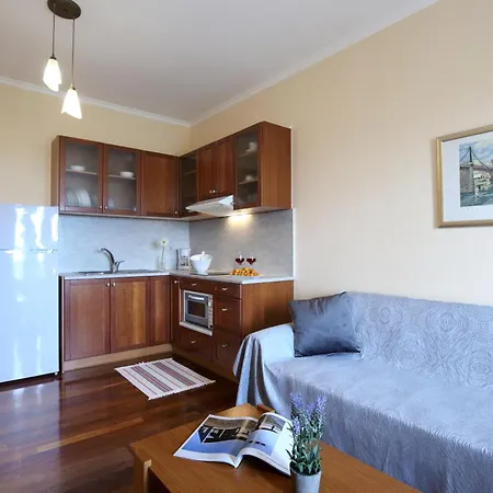 Apolpaina Villa Corina מראה חיצוני תמונה
