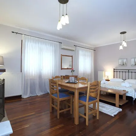 Apolpaina Villa Corina מראה חיצוני תמונה