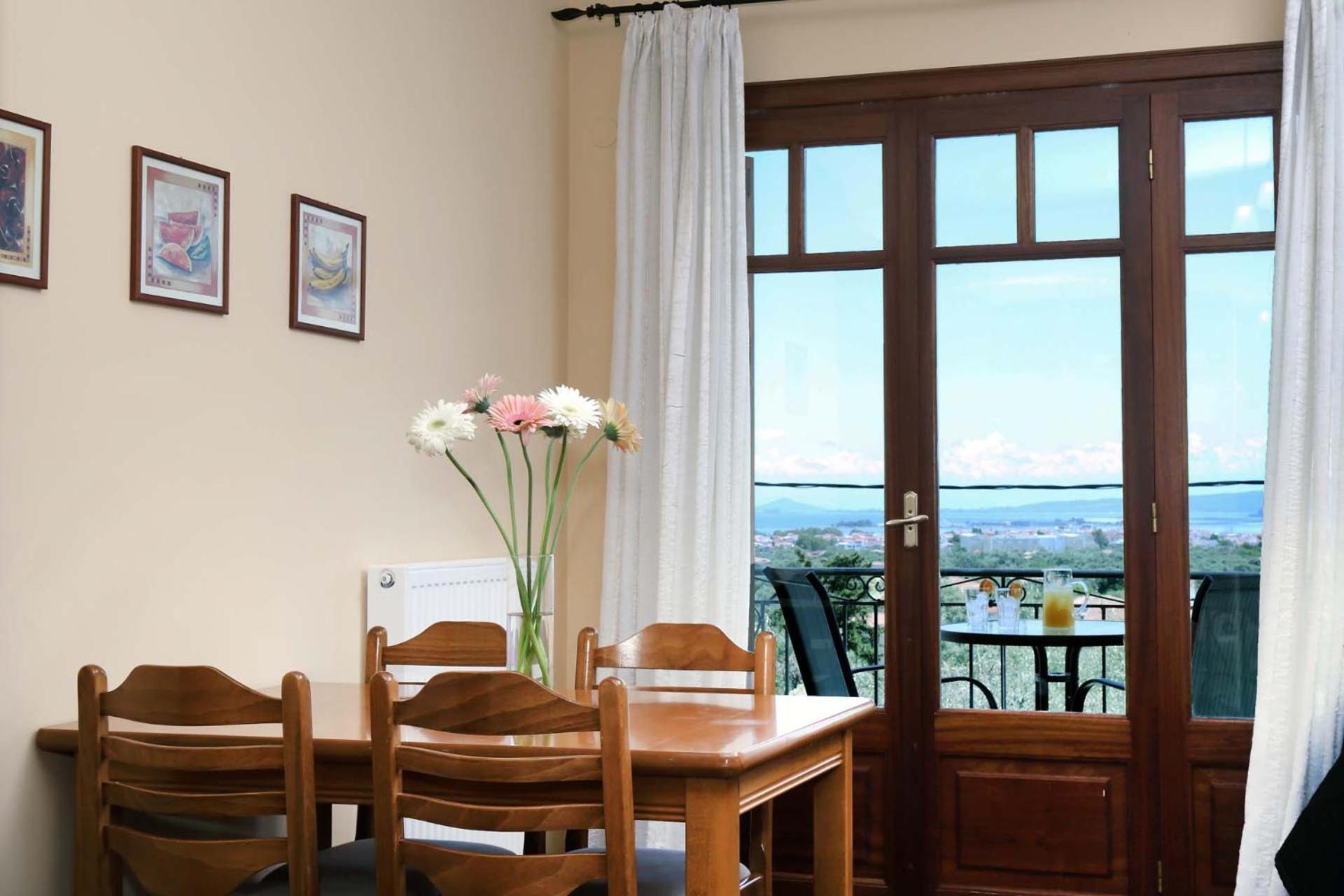 Apartment Corina Apolpaina